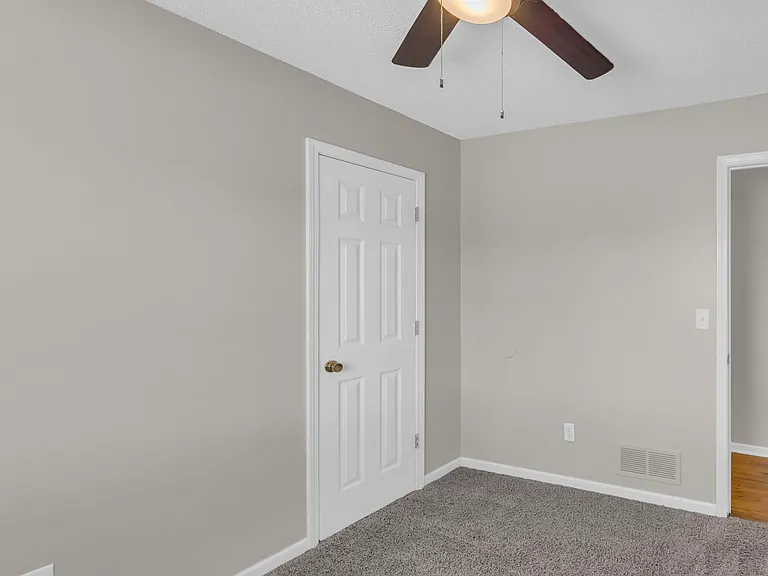 810 N Willie St — Photo 18