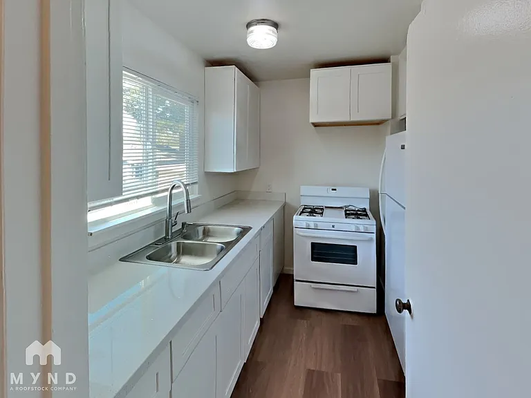 538 Madison Ave #4 — Photo 6