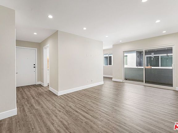 3rd image of 1128 23rd St #3