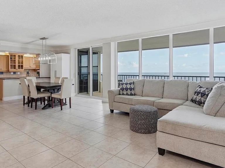 4280 Galt Ocean Dr #L — Photo 2