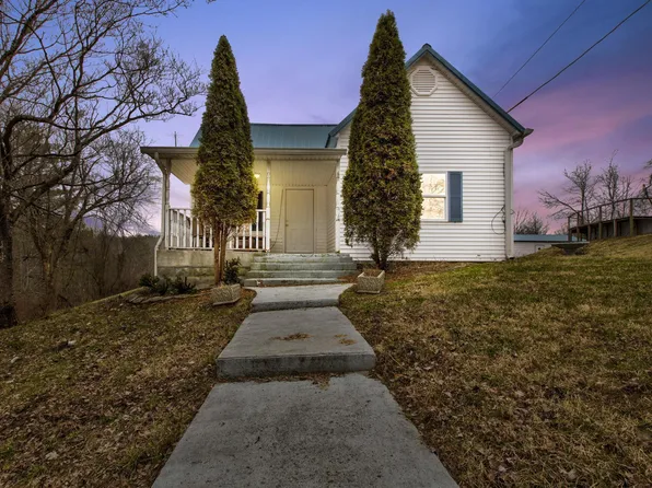 19 Democrat Hl, Olive Hill, KY 41164