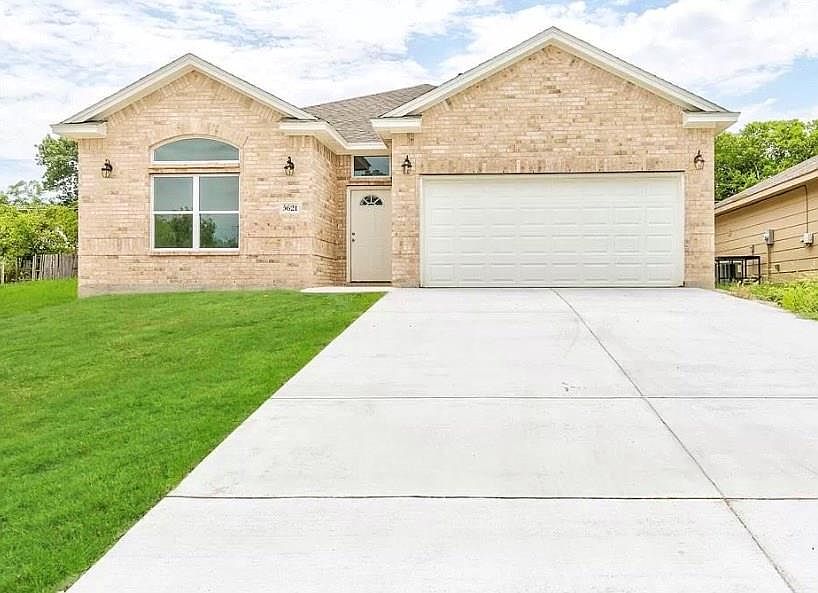 2nd image of 5324 Carver Dr Lot 4