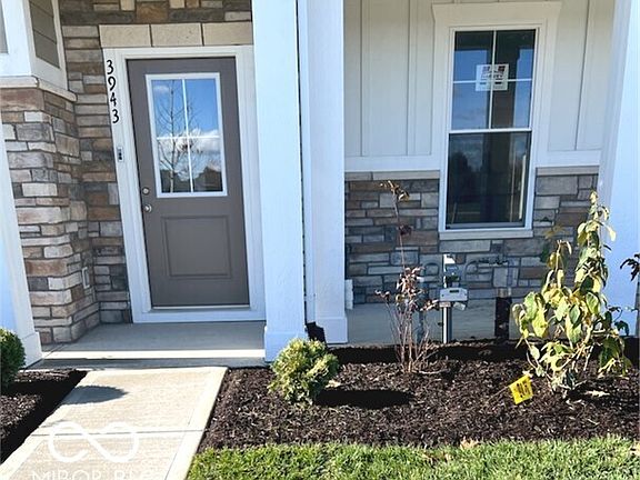 2nd image of 3943 Wren Dr