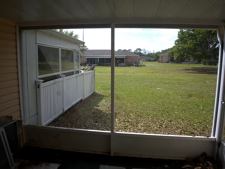 4601 Club Cir — Photo 2