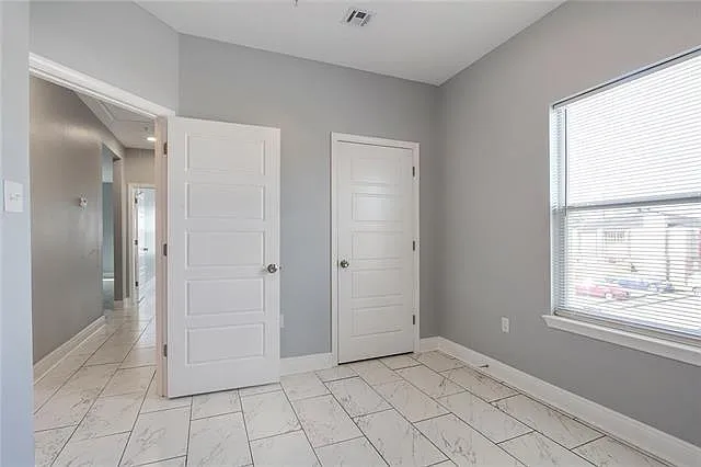 55 Carriage Ln #D — Photo 8