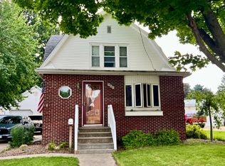 307 E South St, Morrison, IL 61270