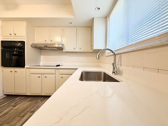 2nd image of 4261 Fatima Dr #2