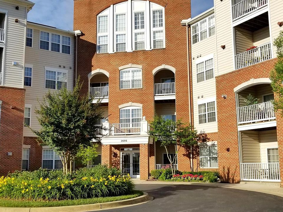 1st image of 2606 Chapel Lake Dr APT 111