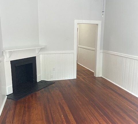 2nd image of 712-718 W 39th Ln #714