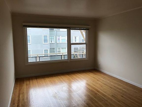 2nd image of 435 Euclid Ave #18