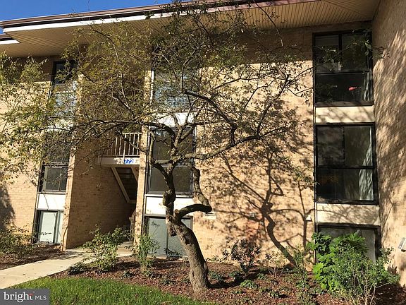5th image of 772 Fairview Ave APT D