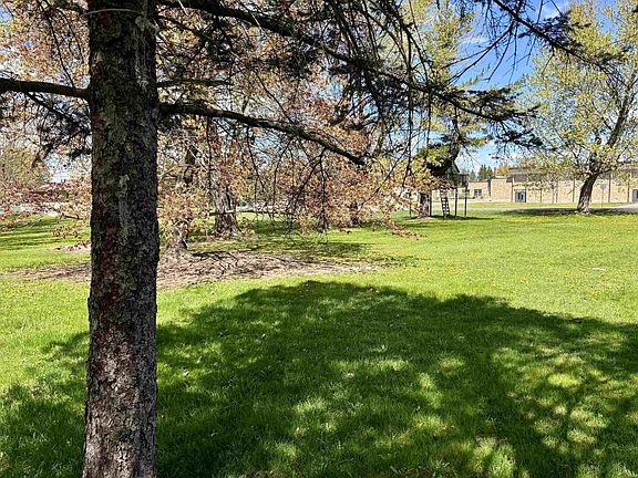 3rd image of Lot 1 W SECOND STREET