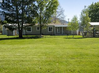 808 Ash St, Cove, OR 97824