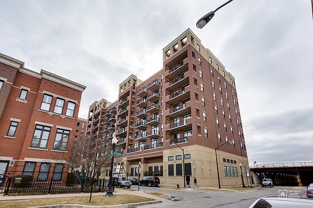 1st image of 833 W 15th Pl Unit 308-W