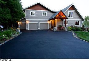 2nd image of 124 Grand Fir Ln