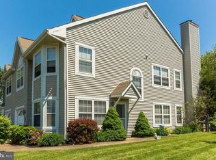 2731 Spring Meadow Dr, Warrington, PA 18976