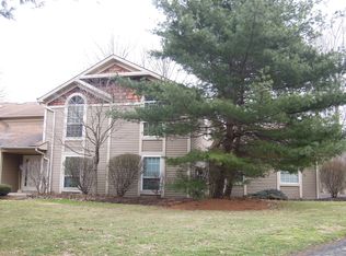 1306 Fox Run Ct #B, Youngstown, OH
