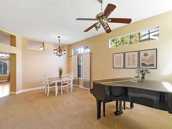 2nd image of 2849 Pitzer Cir