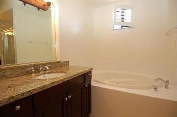5th image of 88 Vivante Blvd Unit 8828