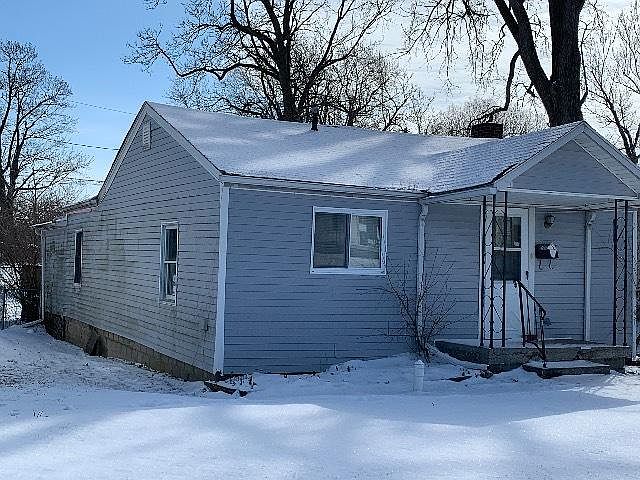 2nd image of 604 Sycamore Ave