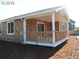 4th image of 2711 Sea Crest Ave