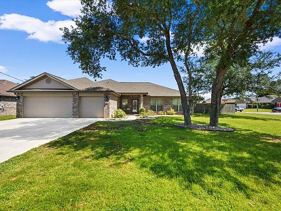 5th image of 8451 Holley Hills Cir