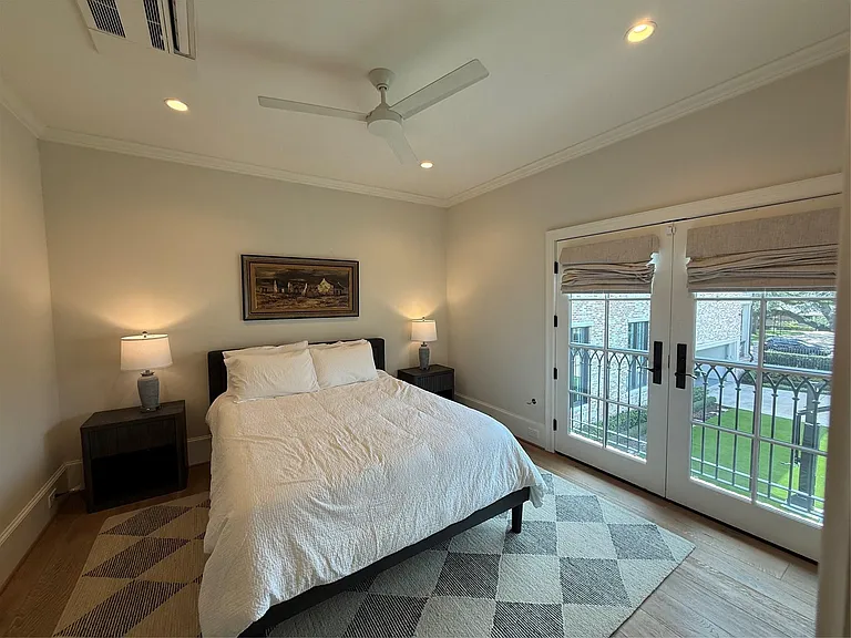 2506 Blue Bonnet Blvd — Photo 10