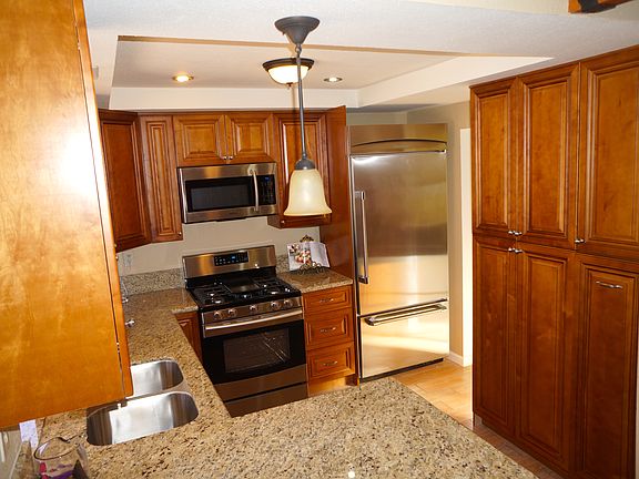 3rd image of 10901 Sunny Meadow St
