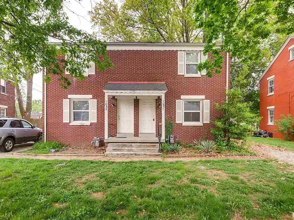 1st image of 1031 & 1033 Macarthur Cir
