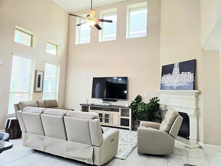 21914 Avalon Queen Dr — Photo 10