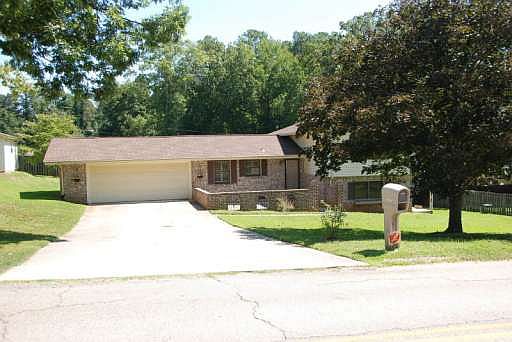 3rd image of 5033 Whispering Pines Dr
