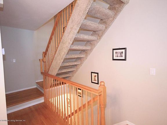 4th image of 32A Country Dr E #29