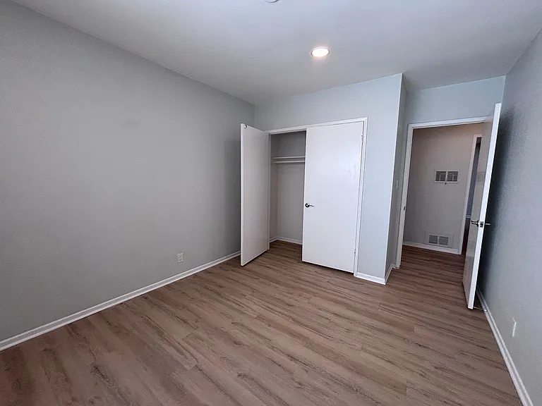 12323 Texas Ave — Photo 20