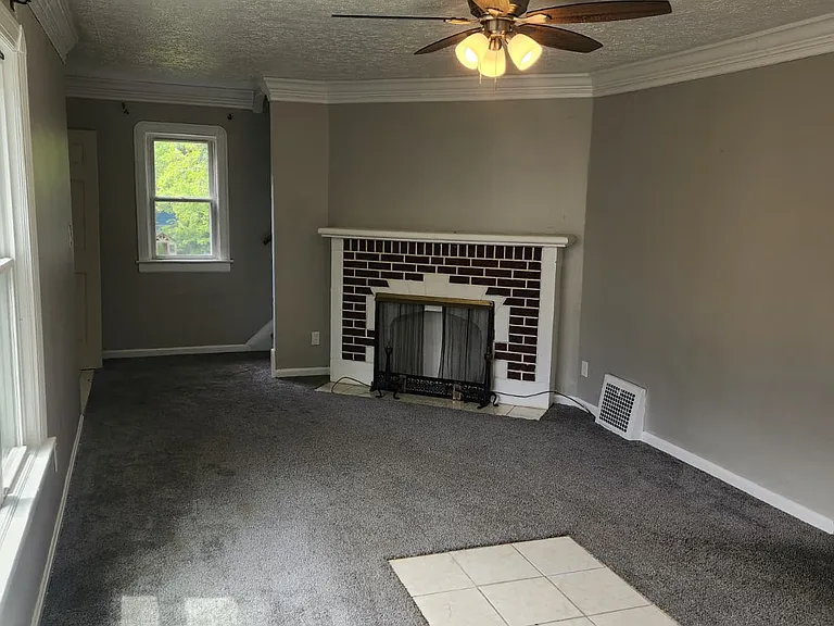 11119 Forest Ave #2 — Photo 2