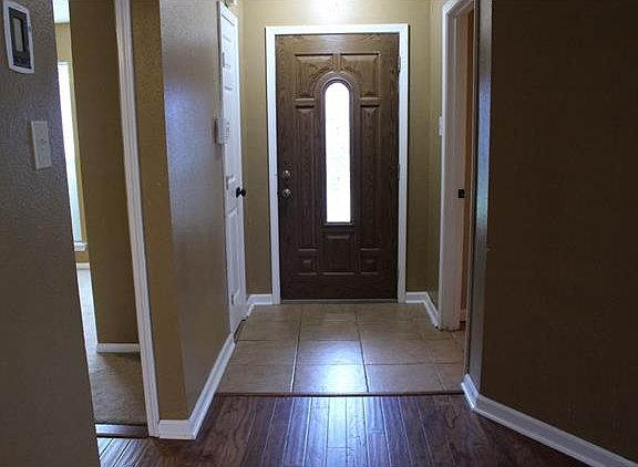 3rd image of 5248 Forest Park Ln