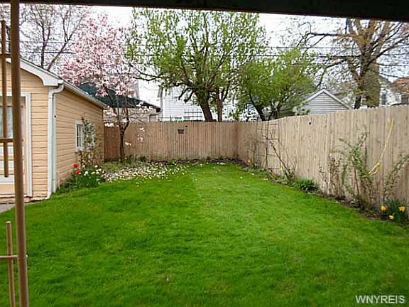 2nd image of 176 Parkwood Ave