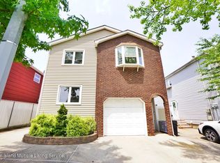 136 Marisa Cir, Staten Island, NY 10309
