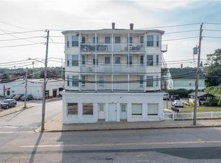 60 Rathbun St, Woonsocket, RI 02895