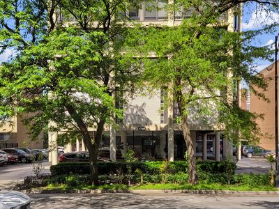 5740 N Sheridan Rd APT 15E, Chicago, IL, 60660
