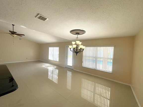 4th image of 5758 NW Cleburn Drive
