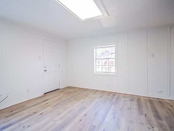 5th image of 1719 25th St