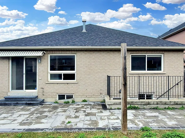 29 Pardon Ave — Photo 28