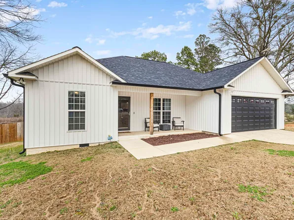 301 Garner Dr, Piedmont, AL 36272