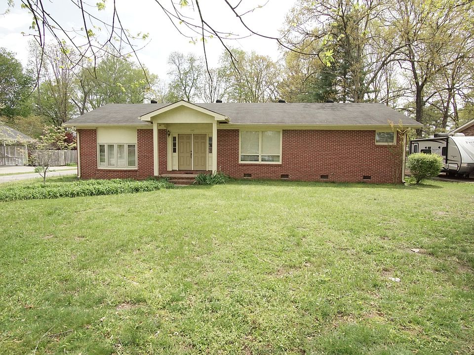 1st image of 147 Stillwood Dr
