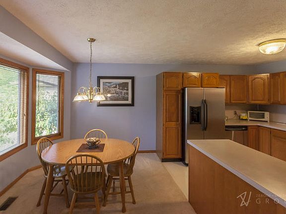 2nd image of 3821 44th St SW