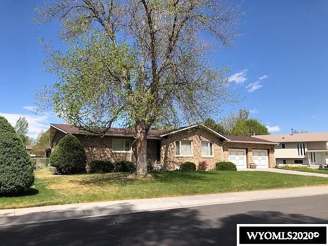 1st image of 522 Dinwoody Cir