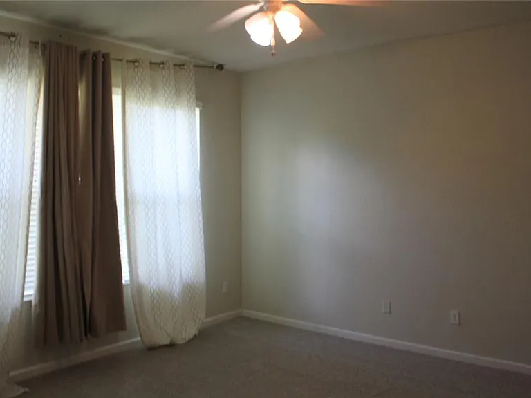 7730 Brofield Ave — Photo 8