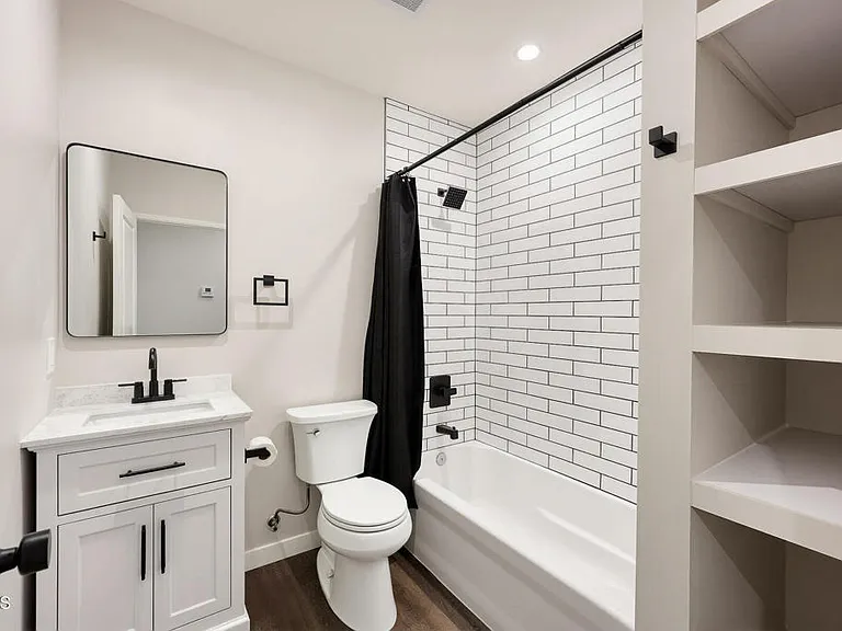 4419 Corliss St — Photo 10