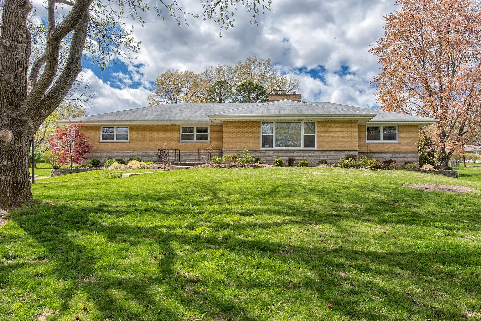 10041 Kalinda Ln photo 1