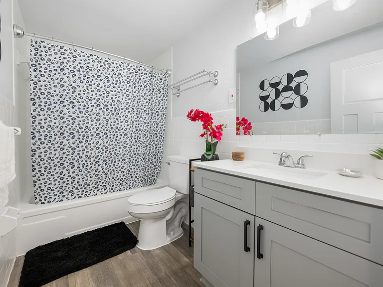 Ayla Apartments — Photo 30